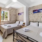 Gkountis Stone 5 * Lefkada City